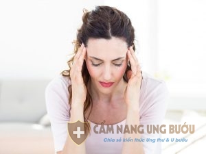 Bệnh nhân ung thư máu có thể cảm thấy đau đầu thường xuyên